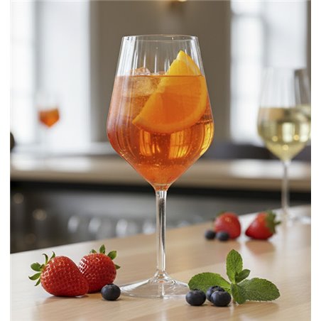 Descubra como escolher a copa de cocktail ideal para cada bebida