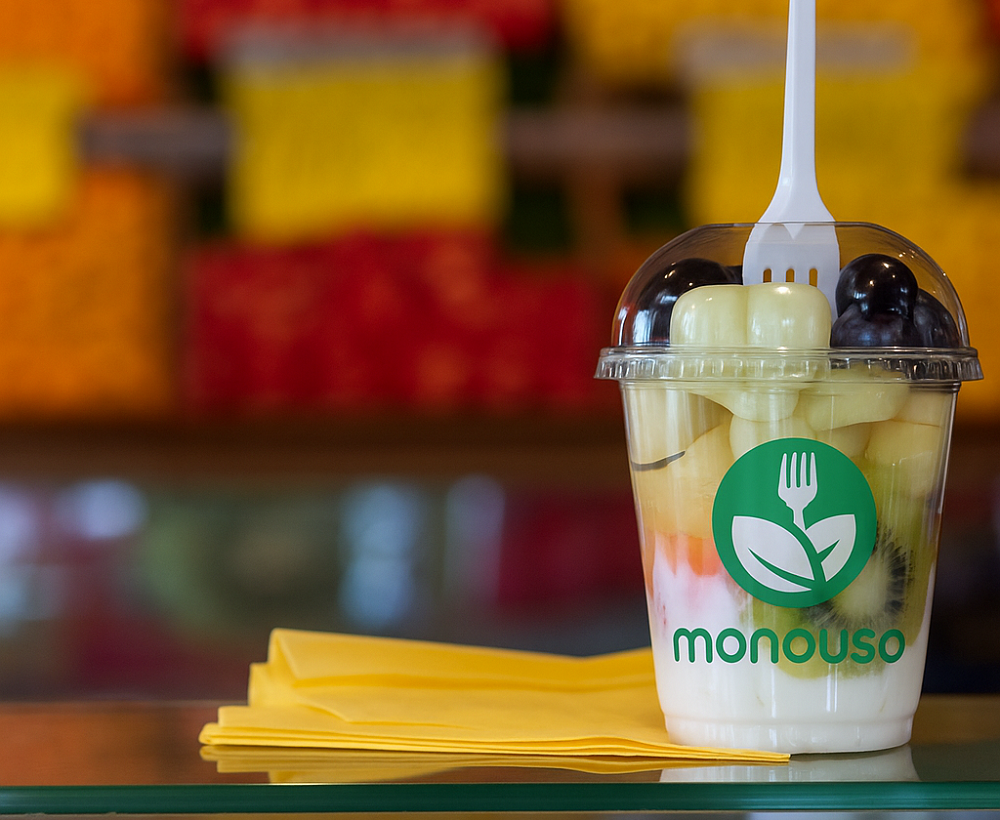 Buy custom plastic cups