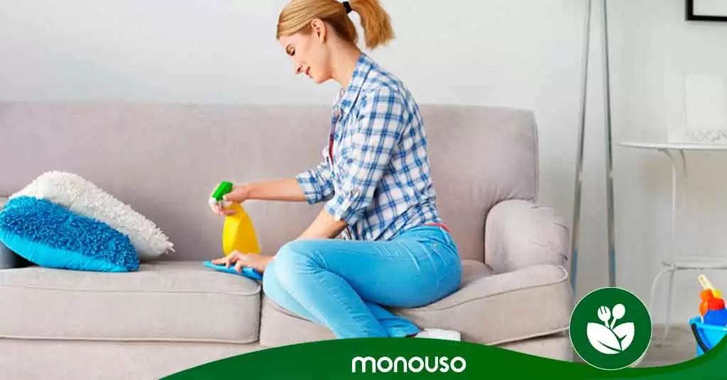 limpiar-muebles-tapizados-portada